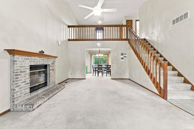 1310 Canal Ridge Drive, New Haven, IN 46774