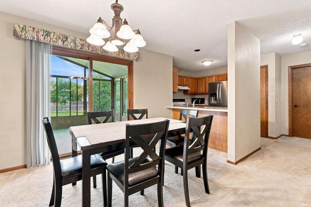 1310 Canal Ridge Drive, New Haven, IN 46774