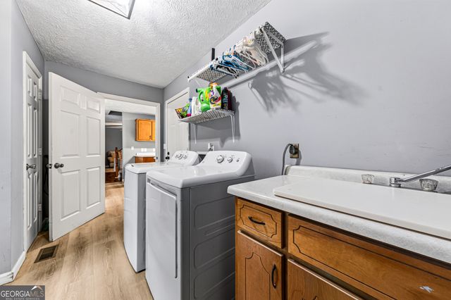 1458 Whispering Pines Drive, Toccoa, GA 30577