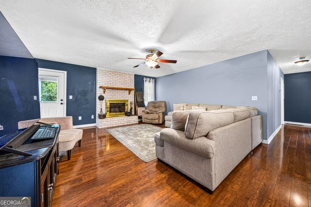 1458 Whispering Pines Drive, Toccoa, GA 30577