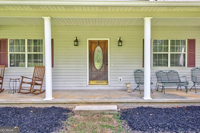 1458 Whispering Pines Drive, Toccoa, GA 30577
