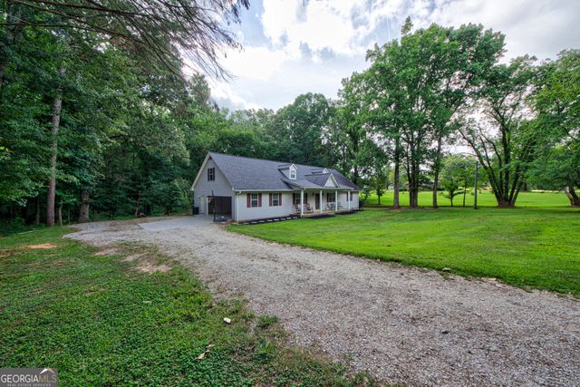 1458 Whispering Pines Drive, Toccoa, GA 30577