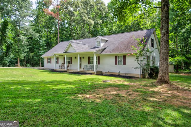 1458 Whispering Pines Drive, Toccoa, GA 30577