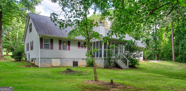 1458 Whispering Pines Drive, Toccoa, GA 30577