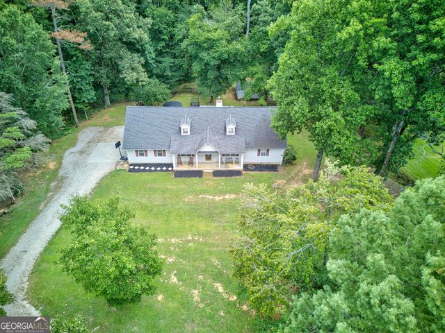 1458 Whispering Pines Drive, Toccoa, GA 30577