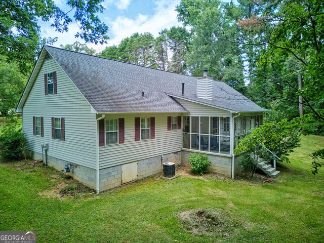 1458 Whispering Pines Drive, Toccoa, GA 30577