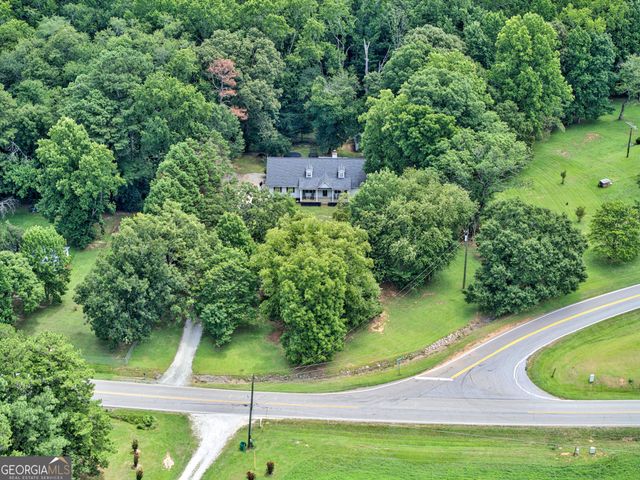 1458 Whispering Pines Drive, Toccoa, GA 30577