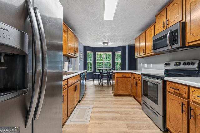 1458 Whispering Pines Drive, Toccoa, GA 30577