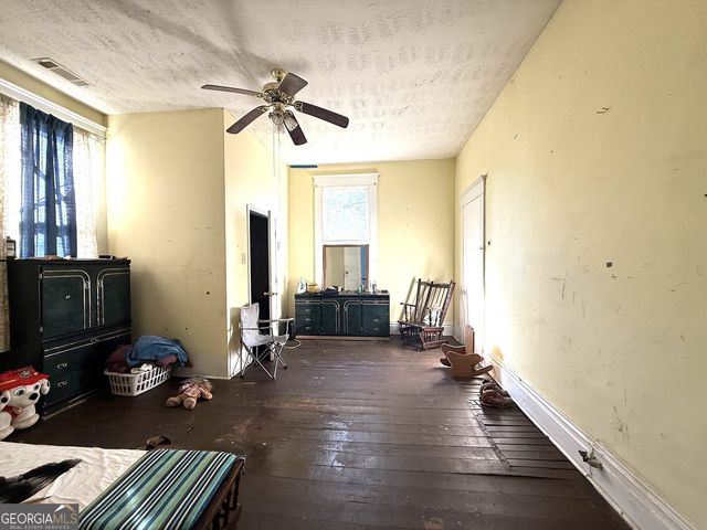 115 S Thomas St, Elberton, GA 30635