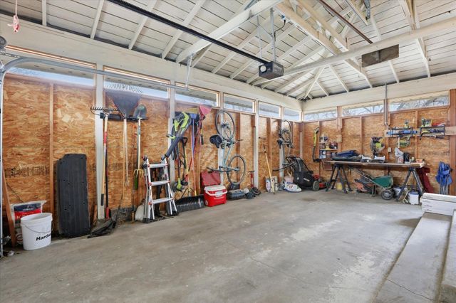5820 N Ash St, Spokane, WA 99205