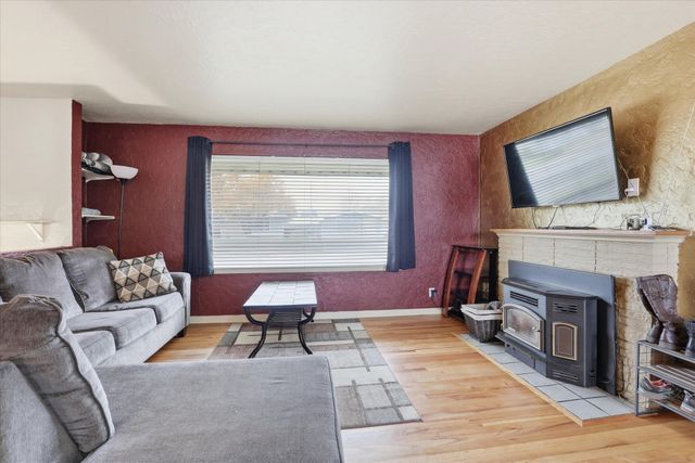 5820 N Ash St, Spokane, WA 99205