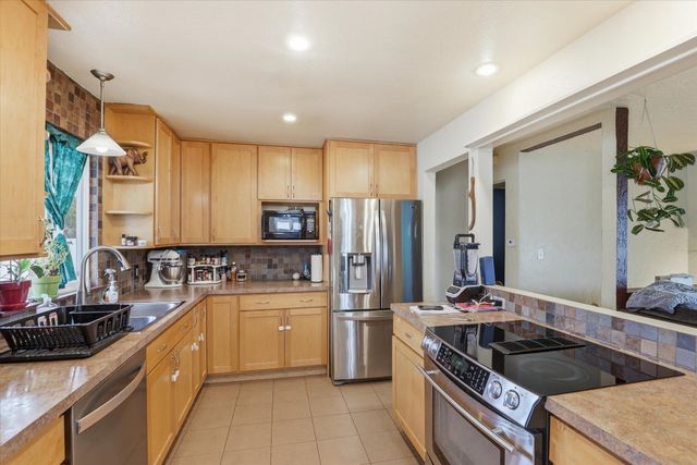 5820 N Ash St, Spokane, WA 99205