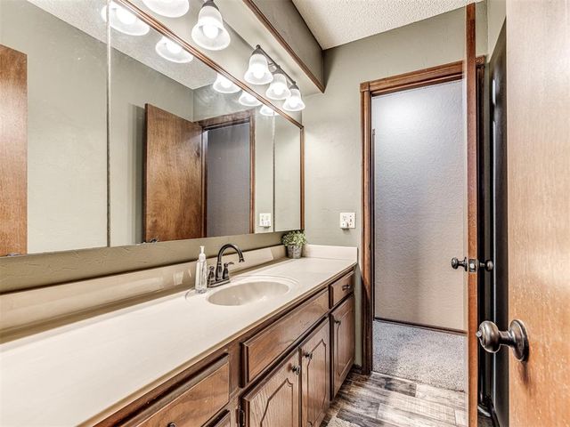 6204 SE 56th Street, Oklahoma City, OK 73135