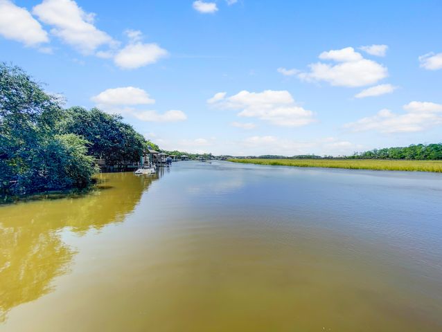 2600 John Boone Court, Mount Pleasant, SC 29466