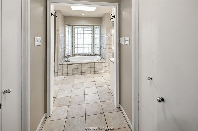 2301 East Briargate Drive, Bryan, TX 77802