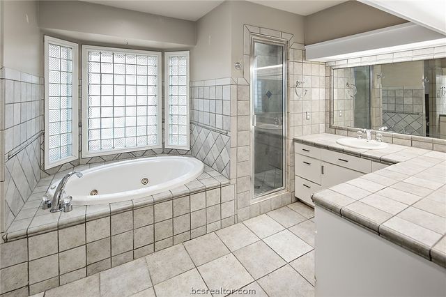 2301 East Briargate Drive, Bryan, TX 77802