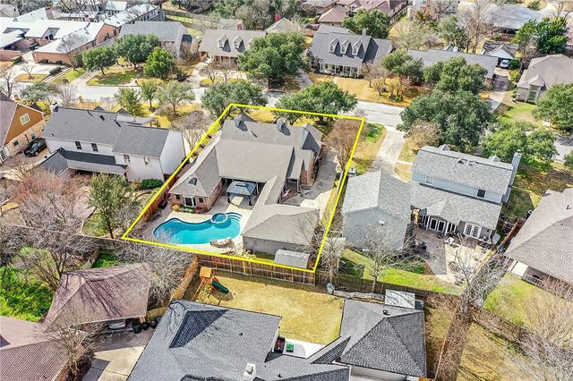 2301 East Briargate Drive, Bryan, TX 77802