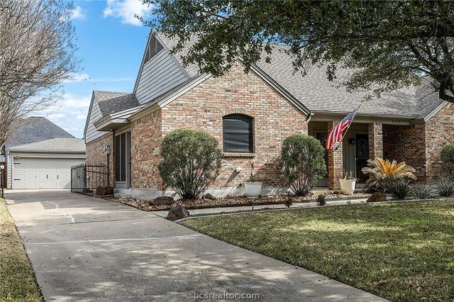 2301 East Briargate Drive, Bryan, TX 77802