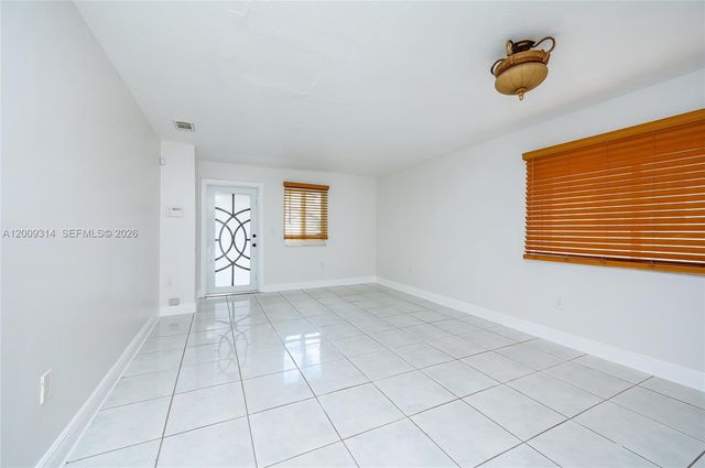 13753 SW 160th Ter, Miami, FL 33177