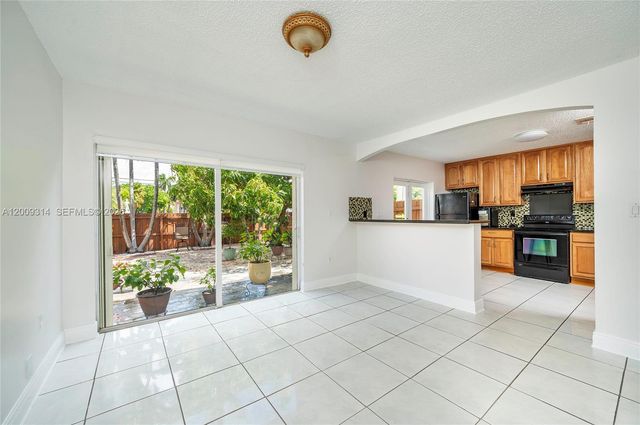 13753 SW 160th Ter, Miami, FL 33177