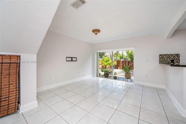 13753 SW 160th Ter, Miami, FL 33177