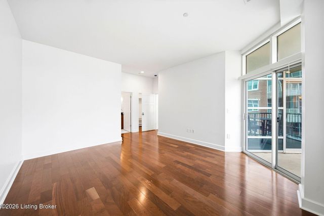 324 E Main St 405, Louisville, KY 40202