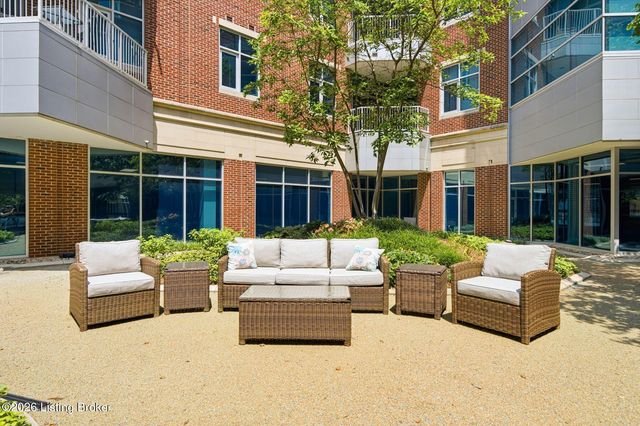 324 E Main St 405, Louisville, KY 40202