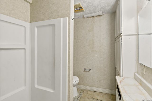 1401 Santa Barbara, San Antonio, TX 78201