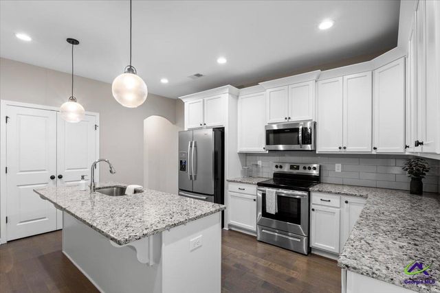 133 W River Cane Run, Perry, GA 31069