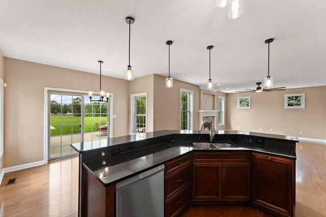 15747 W 103rd Lane, Dyer, IN 46311