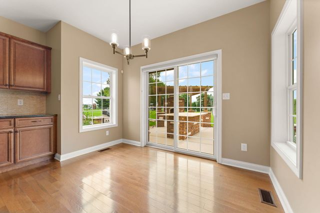 15747 W 103rd Lane, Dyer, IN 46311