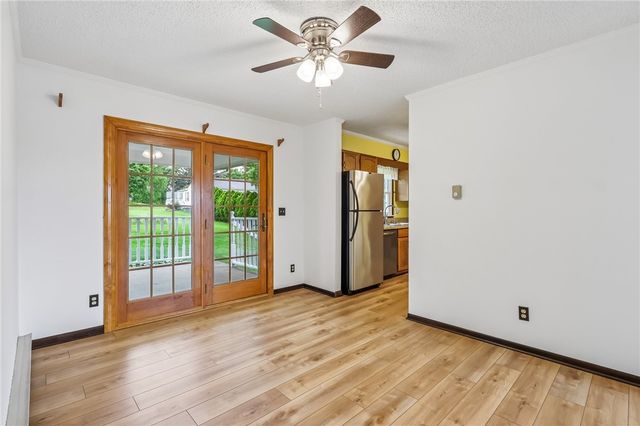 1112 Motor St, Shenango Twp, PA 16101