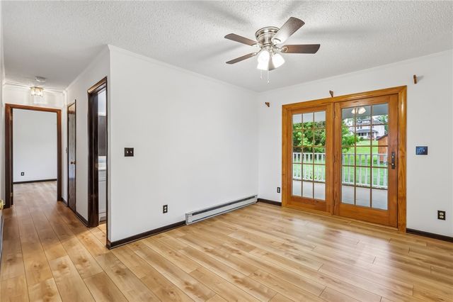1112 Motor St, Shenango Twp, PA 16101