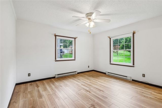 1112 Motor St, Shenango Twp, PA 16101