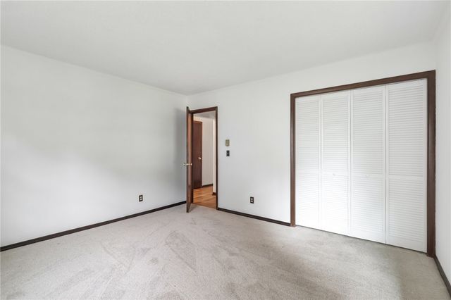 1112 Motor St, Shenango Twp, PA 16101
