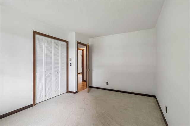 1112 Motor St, Shenango Twp, PA 16101