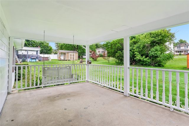 1112 Motor St, Shenango Twp, PA 16101