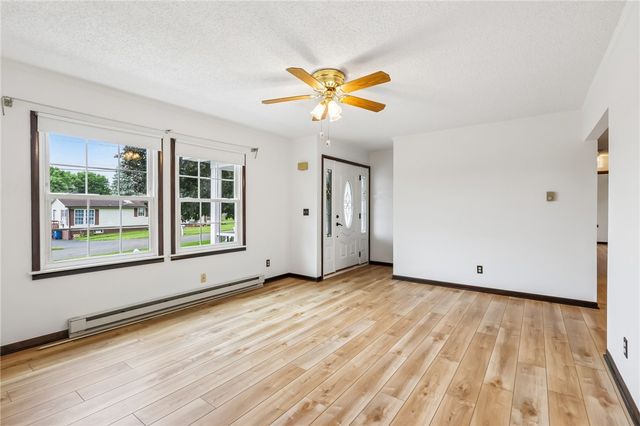 1112 Motor St, Shenango Twp, PA 16101