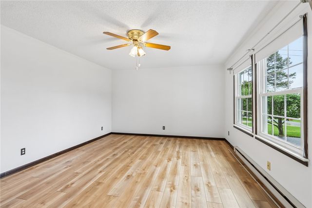 1112 Motor St, Shenango Twp, PA 16101