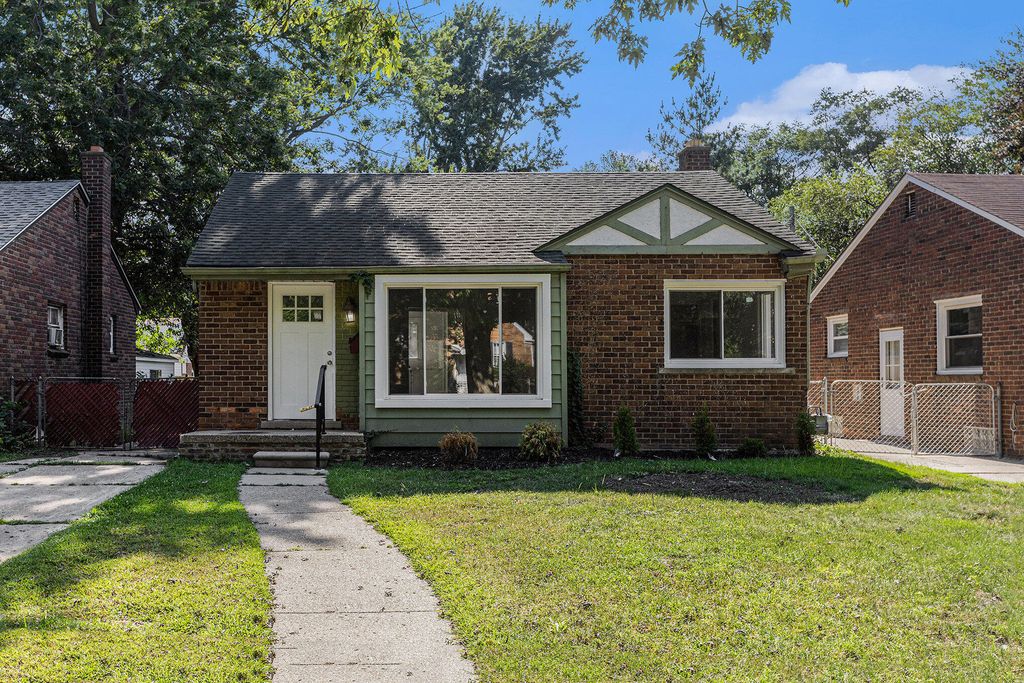 742 Arlington Street, Inkster City, MI 48141