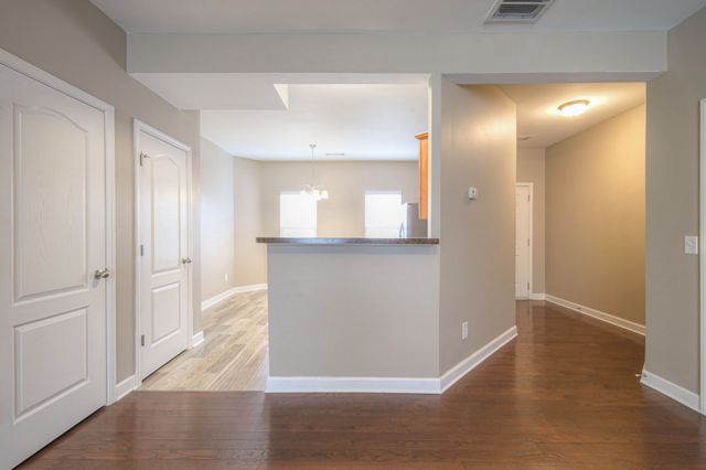 5441 Perlou Ln, Murfreesboro, TN 37128