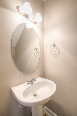 5441 Perlou Ln, Murfreesboro, TN 37128