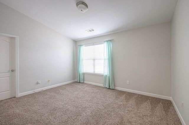 5441 Perlou Ln, Murfreesboro, TN 37128