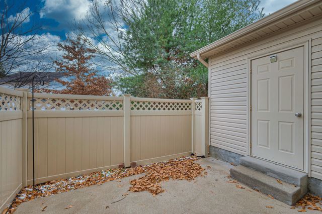 5441 Perlou Ln, Murfreesboro, TN 37128