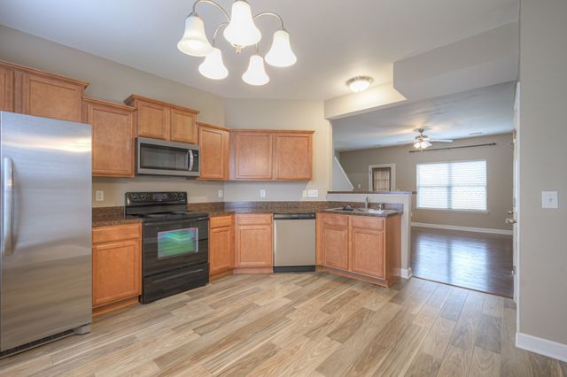 5441 Perlou Ln, Murfreesboro, TN 37128