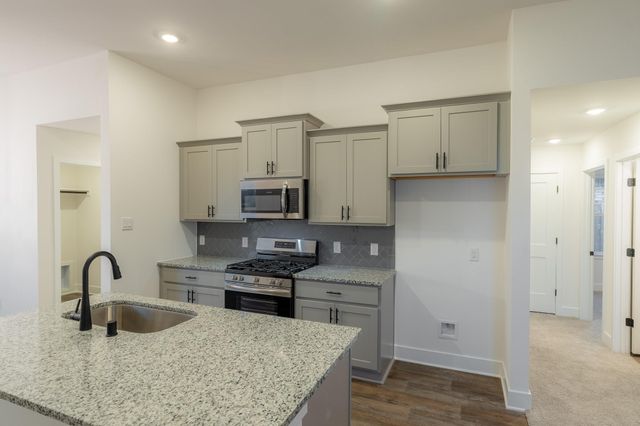 4406 W Bayou Maison Circle, Dickinson, TX 77539