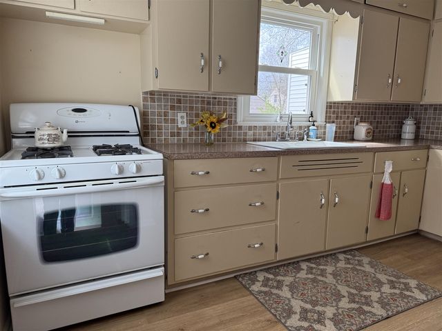 1307 Cornell Road, Muskegon, MI 49441