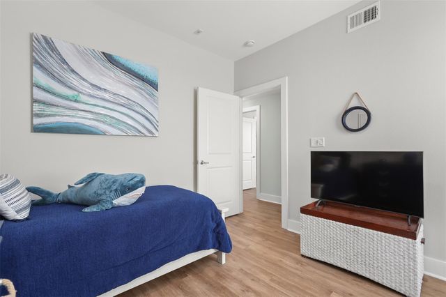 4131 Pointe West Drive 203, Galveston, TX 77554