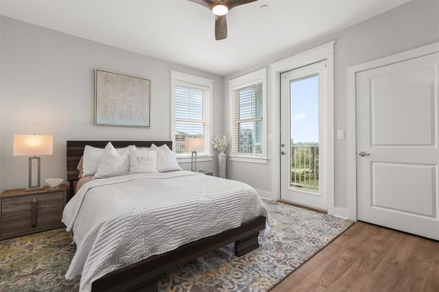 4131 Pointe West Drive 203, Galveston, TX 77554