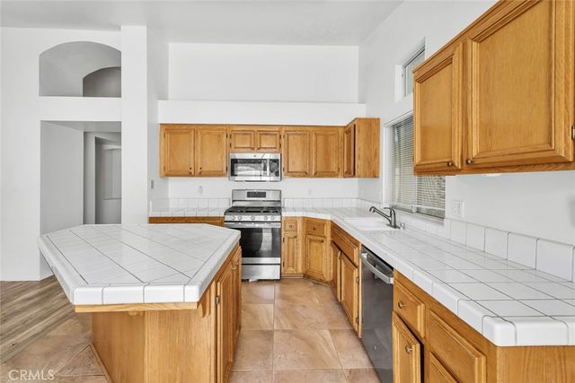 8604 Winlock, Bakersfield, CA 93312